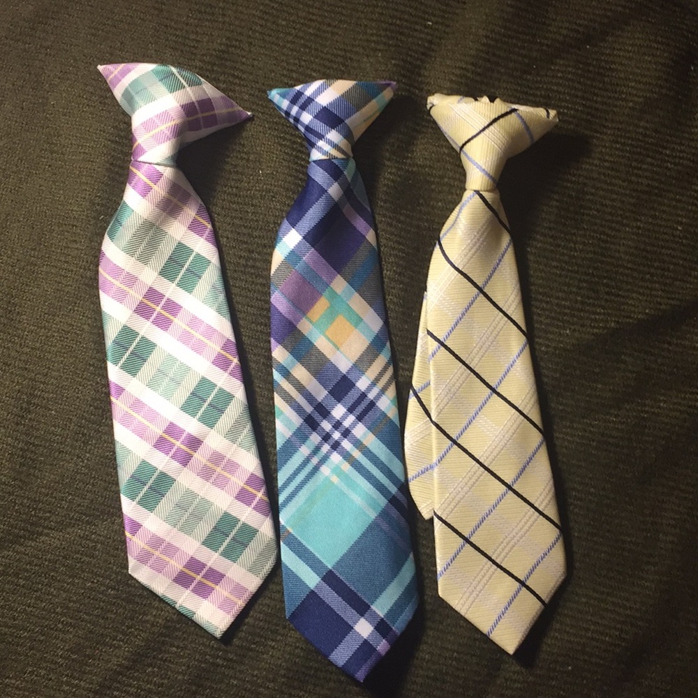 Clip on ties